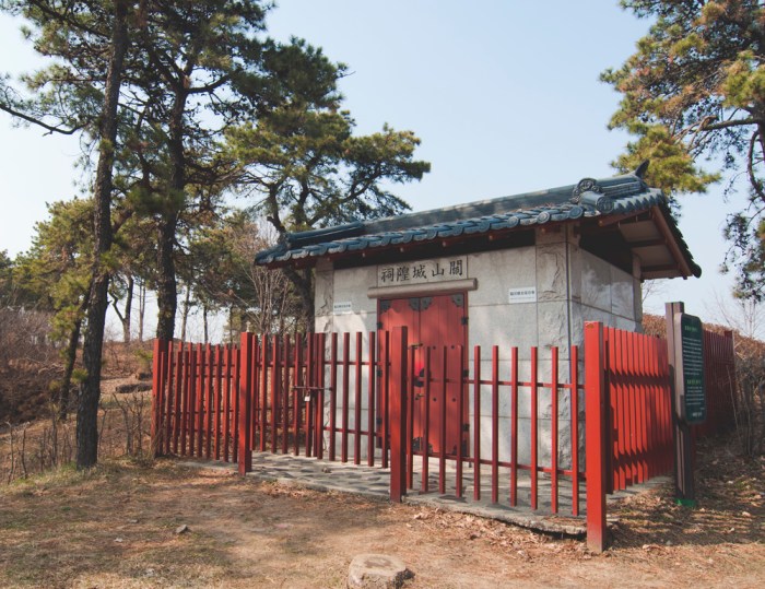 Yangcheon Hyanggyo by Meagan Mastriani